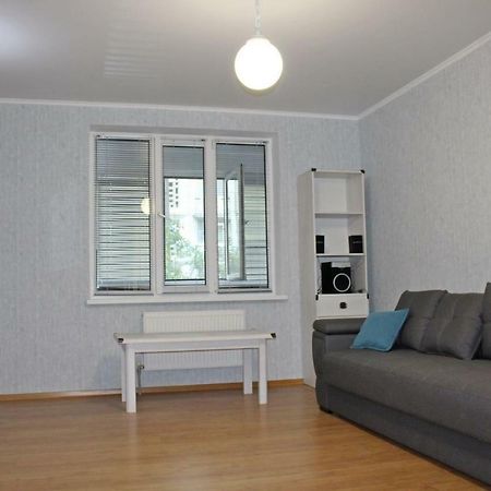 Large 2-Bedroom Apartament In The Center Chişinău Extérieur photo