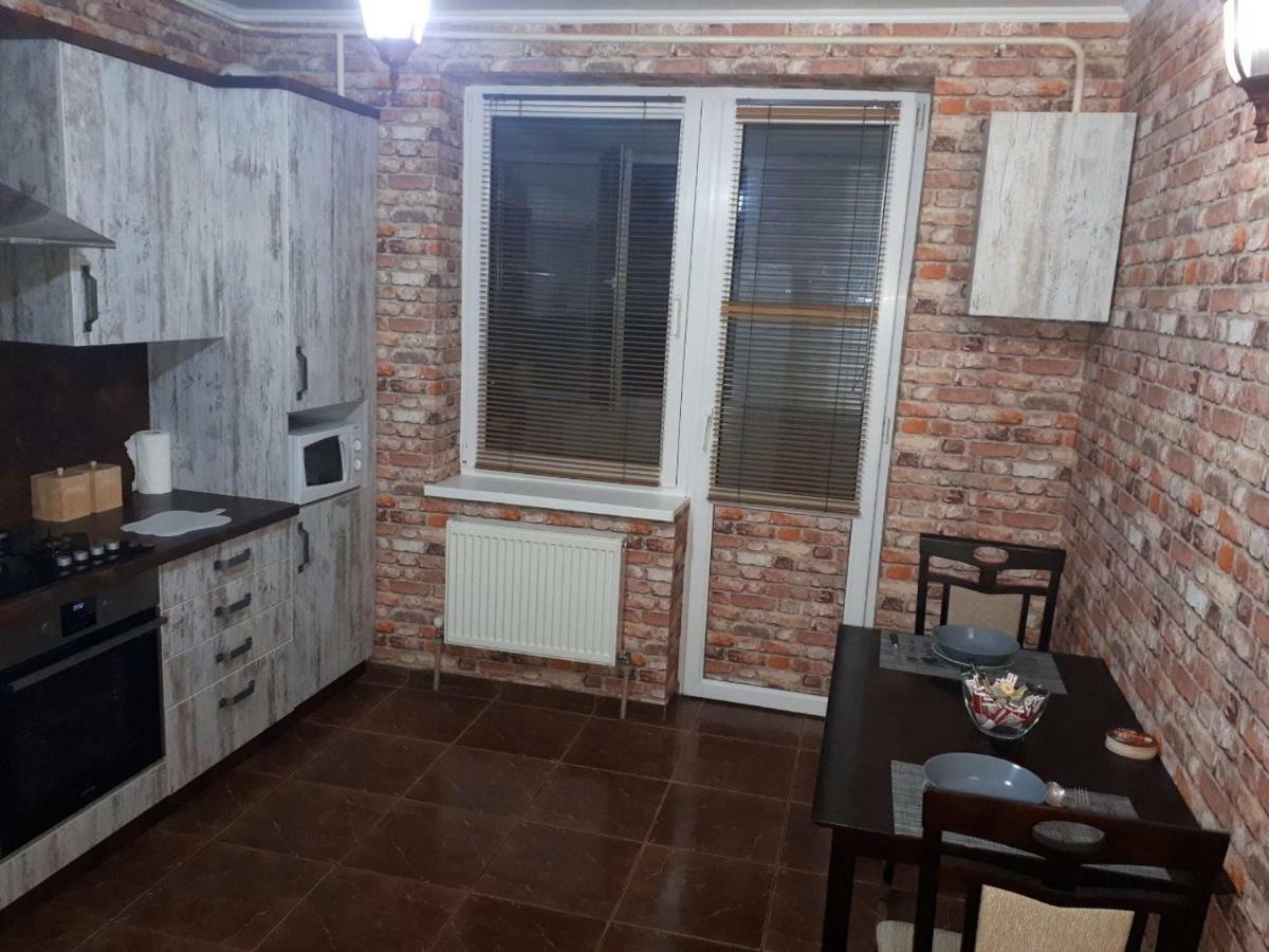 Large 2-Bedroom Apartament In The Center Chişinău Extérieur photo