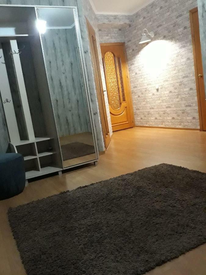Large 2-Bedroom Apartament In The Center Chişinău Extérieur photo